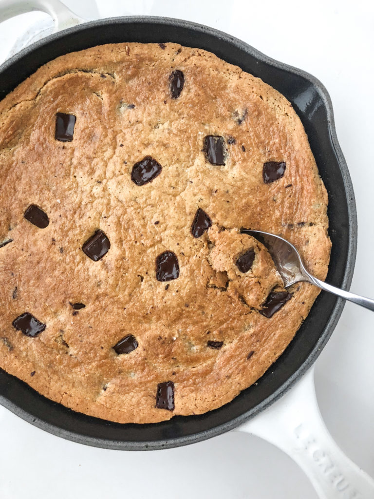 Chocolate Chip Skillet Cookie Recipe (With Video and Step by Step)