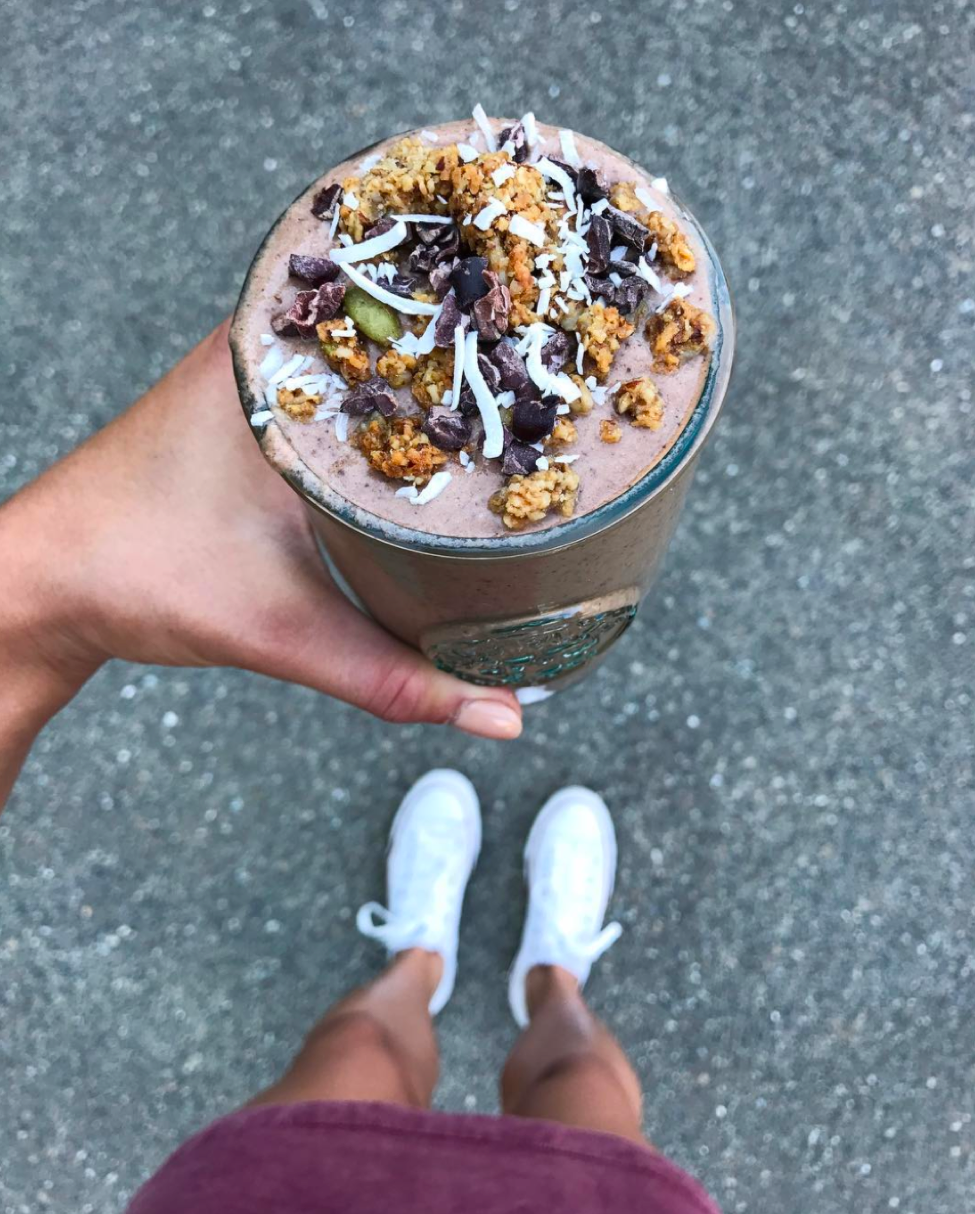 Mint Chocolate Coconut Smoothie (Low-Sugar)