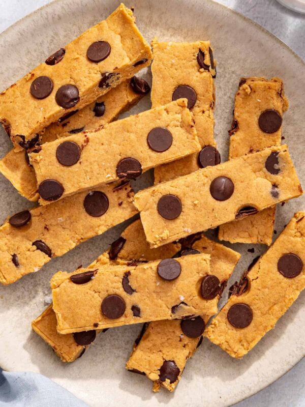 Close-up peanut butter protein bars with chocolate chips