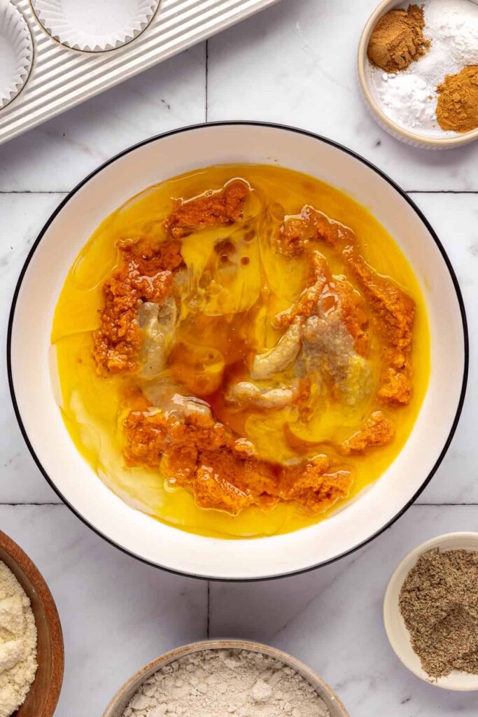 pumpkin muffins for toddlers (no added sugar, healthy recipe)