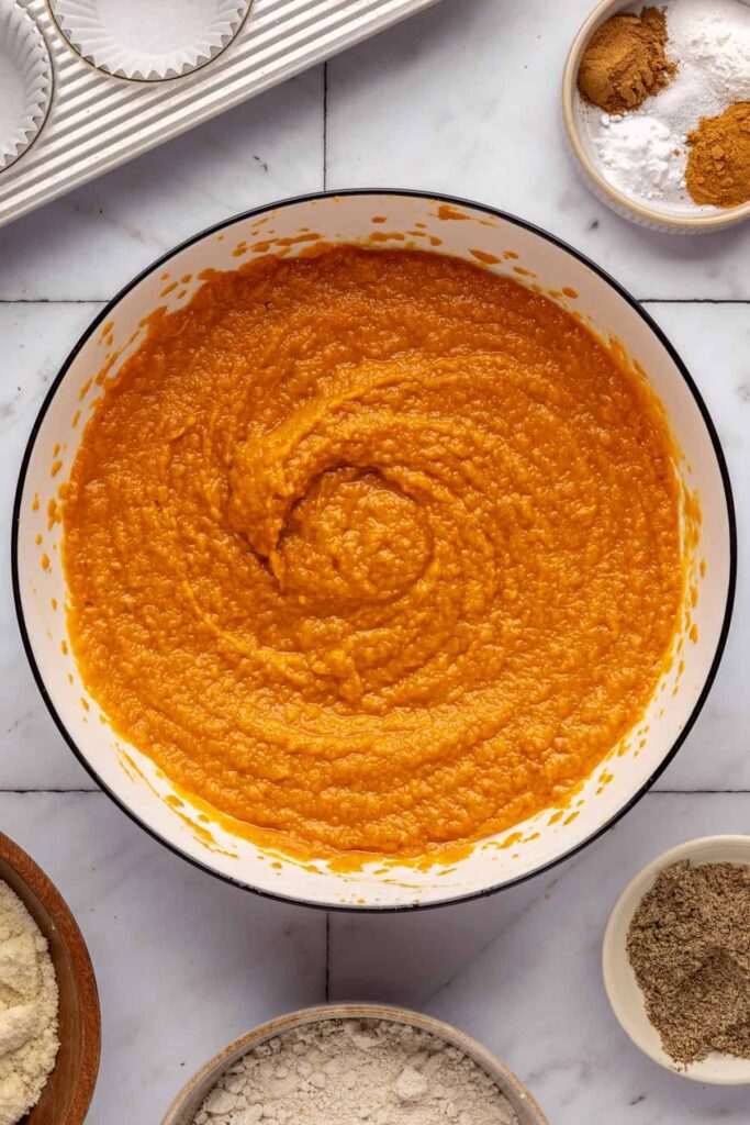 pumpkin muffins for toddlers (no added sugar, healthy recipe)