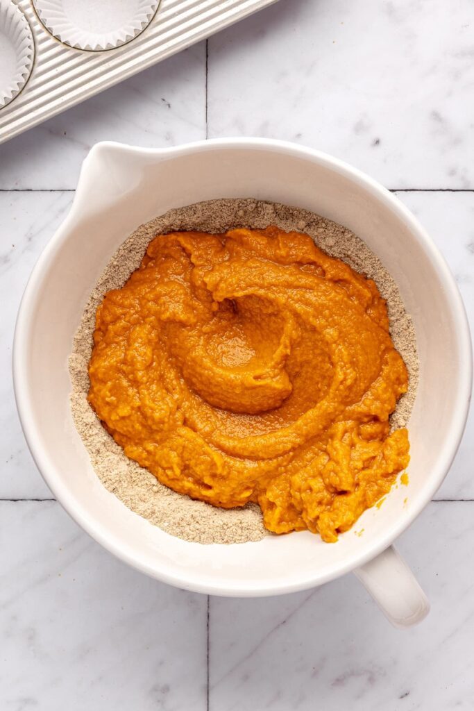 pumpkin muffins for toddlers (no added sugar, healthy recipe)