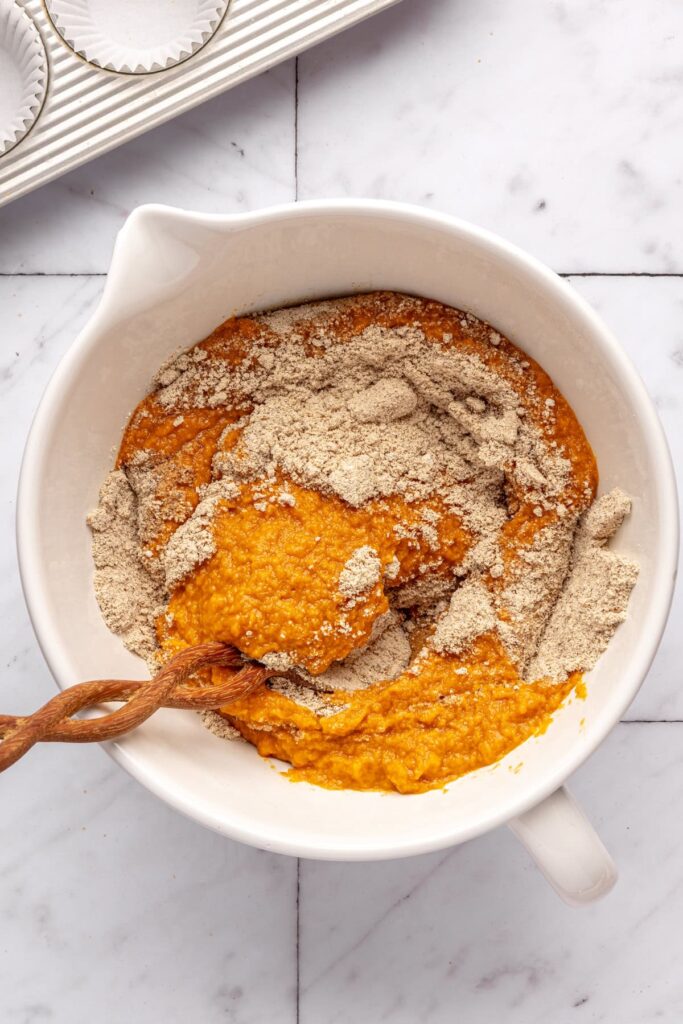 pumpkin muffins for toddlers (no added sugar, healthy recipe)