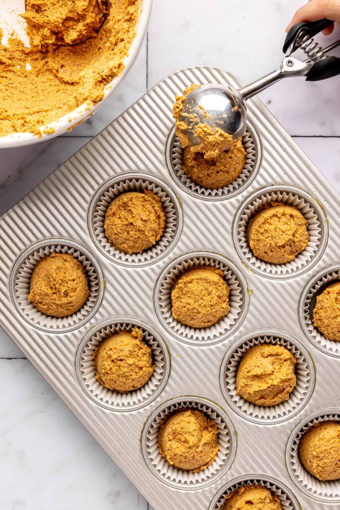 pumpkin muffins for toddlers (no added sugar, healthy recipe)