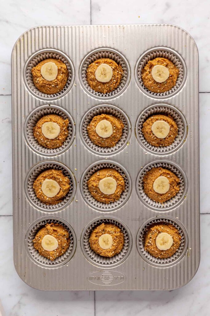 pumpkin muffins for toddlers (no added sugar, healthy recipe)