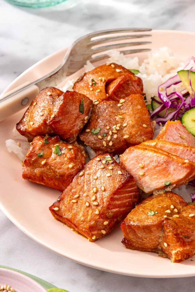 Zoomed-in side view of air fryer salmon bites