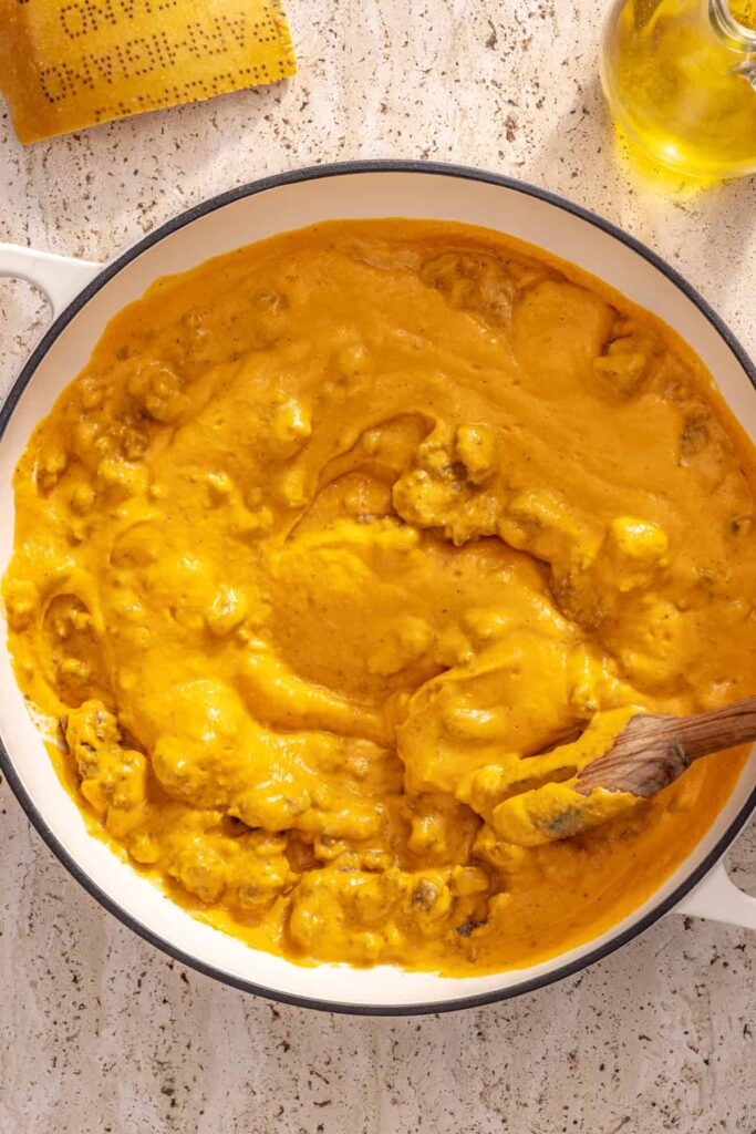 Creamy ravioli sauce combined with beef for high-protein pasta